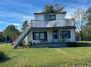 1918 Warden Spring Rd, Pulaski, VA 24301