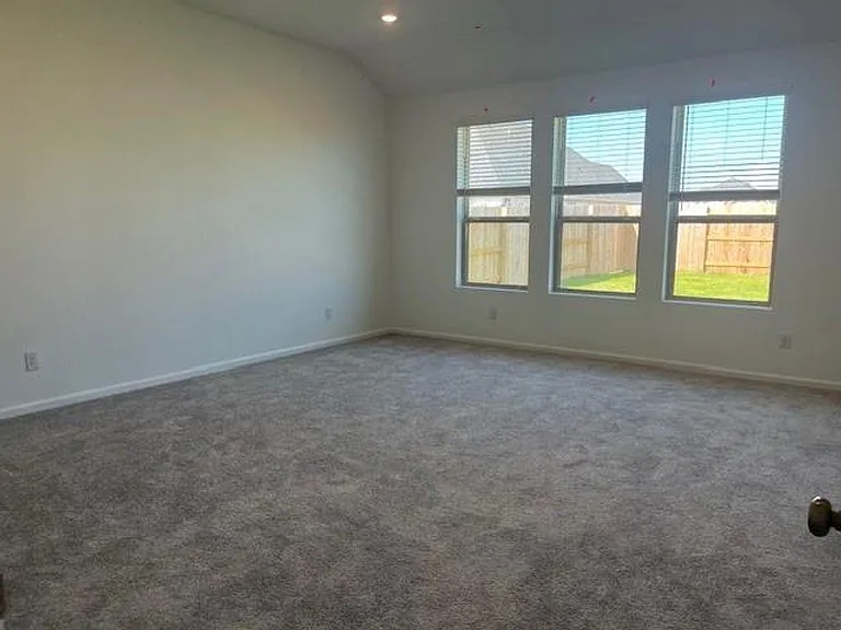 3004 Avalos Dr — Photo 7