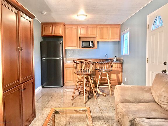 4th image of 2607 Mayflower Ave