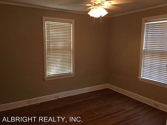 3rd image of 948 Waverly Ave