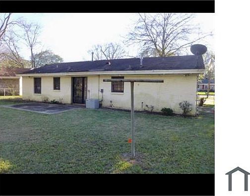 2nd image of 613 Buckingham Dr