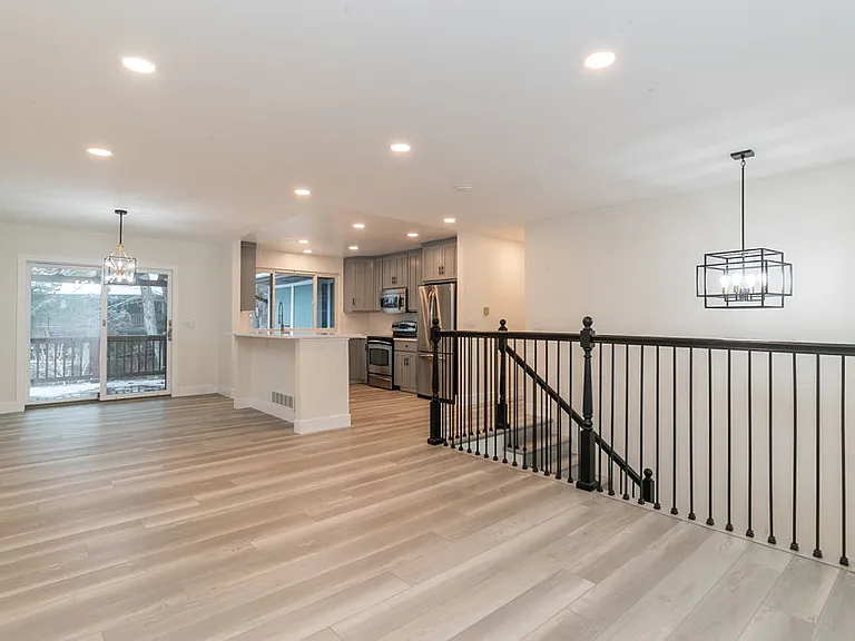 2308 S Lima St — Photo 5