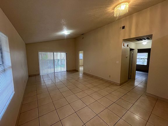 5th image of 10413 Cresto Delsol Cir