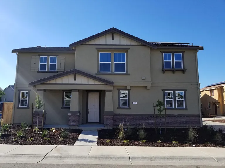 2721 Mabry Dr — Photo 1