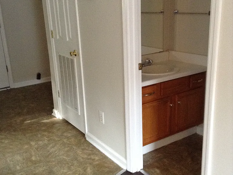 326 Battle Ave #C17 — Photo 4