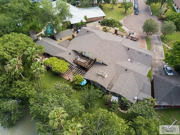 4th image of 1201 Crescent Dr
