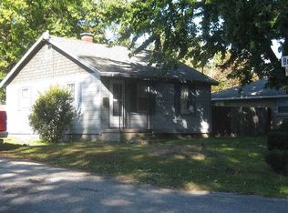 1105 N Rector Ave, Robinson, IL 62454