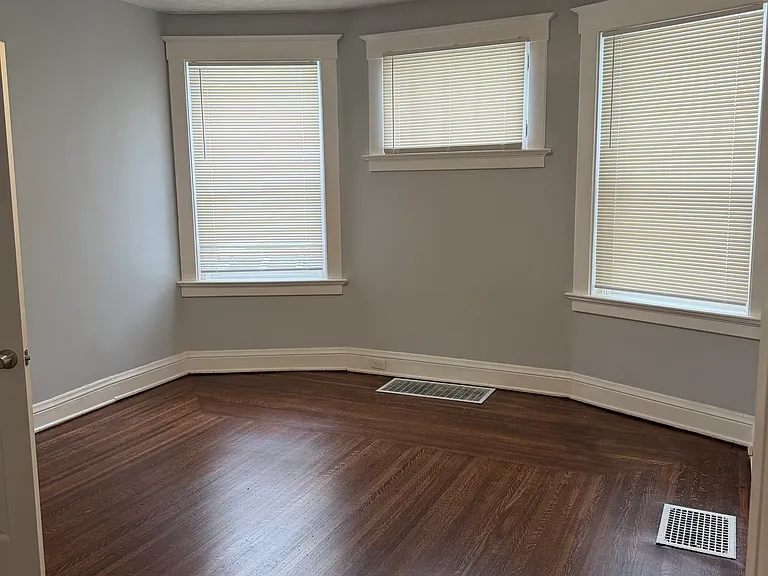 3735 Reading Rd #1 — Photo 7