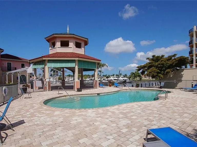 5793 Cape Harbour Dr #815 — Photo 25