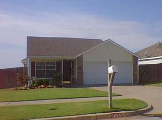 3024 S Lake Blvd, Norman, OK 73071