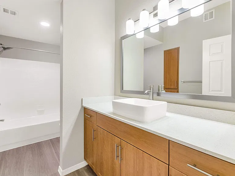 Townhomes at Biltmore — Photo 16