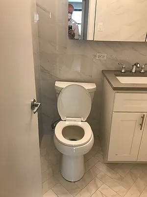 Rented by UES Management | media 26