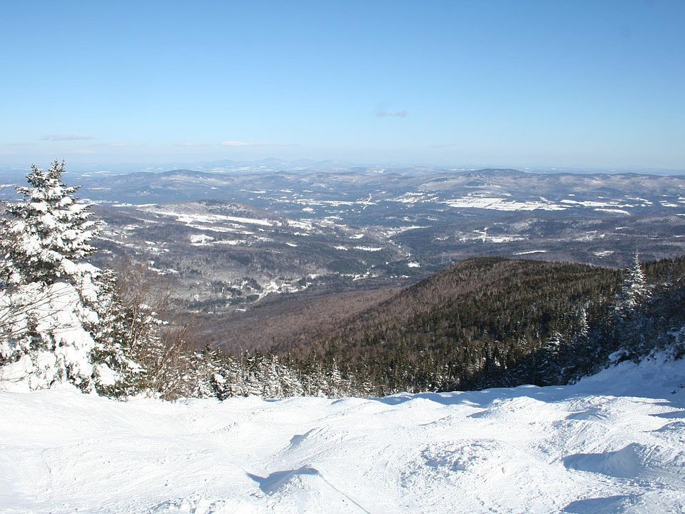 There's some gorgeous skiing right up the hill!