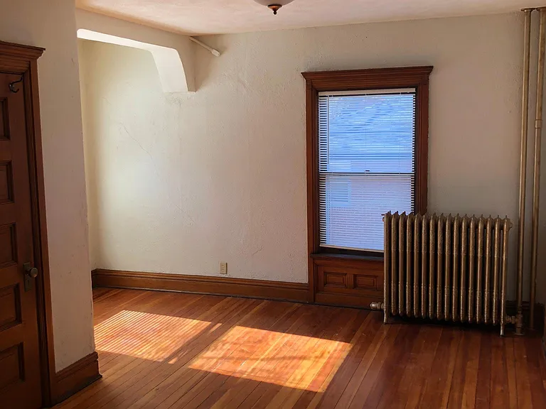1826 D St #2 — Photo 4