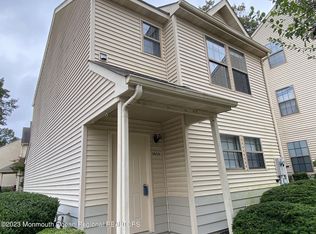1400 Violet Ln, Jackson, NJ 08527