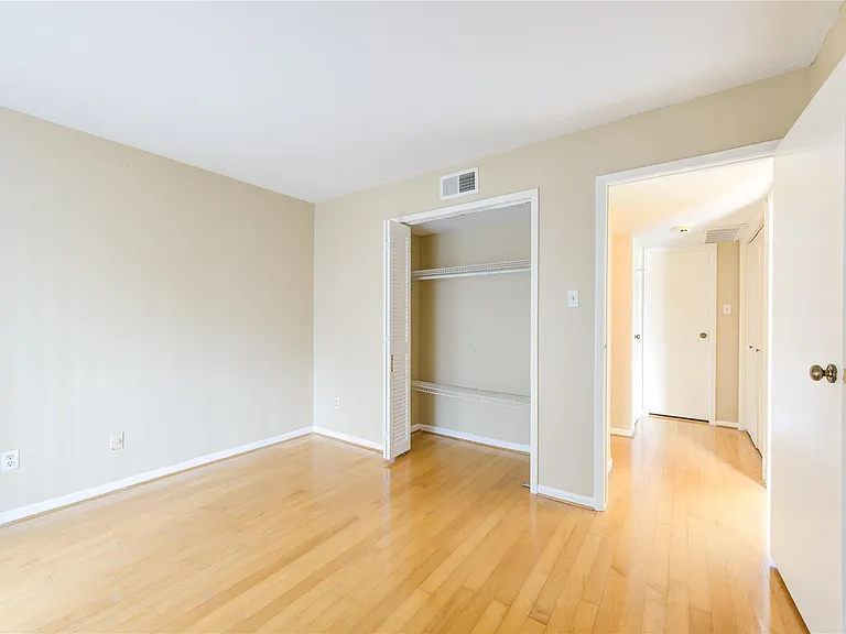 3055 Walnut Bend Ln #21 — Photo 20