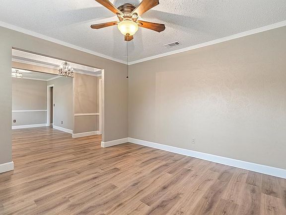 3rd image of 2317 Regal Rd