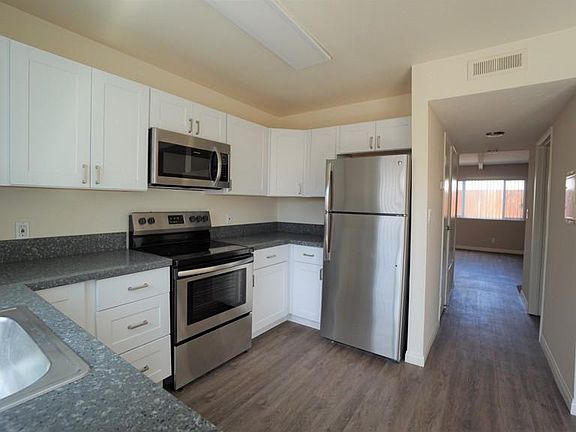 4th image of 915 Diamond St #F
