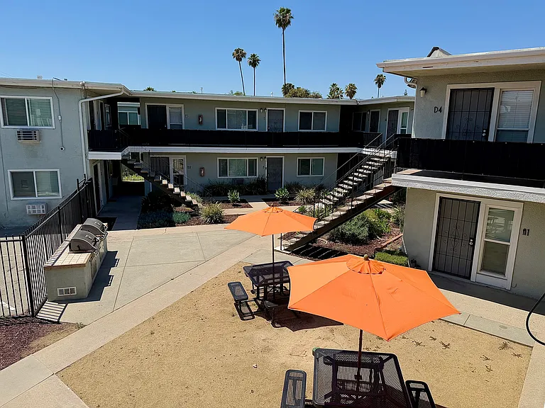 Evart Apartments — Photo 6