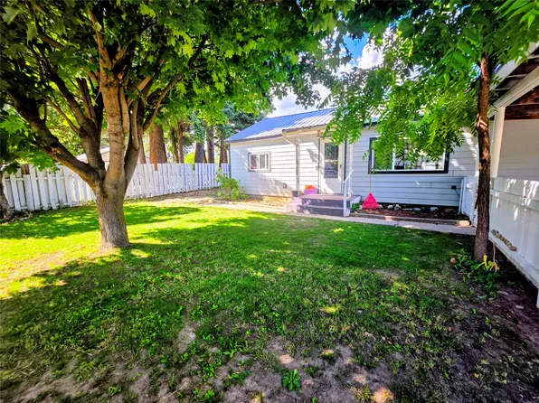 612 W 1st St, Libby, MT 59923