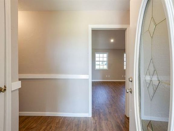 4th image of 330 Private Road 281