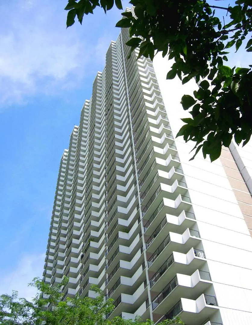 6033 N Sheridan Rd APT 5B photo 1