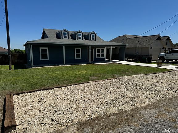 2nd image of 705 S Butler