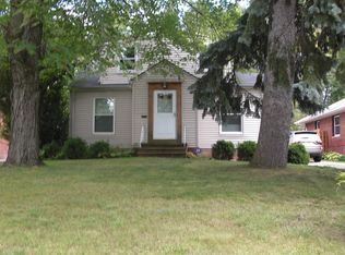 19901 Gladstone Rd, Warrensville Heights, OH 44122