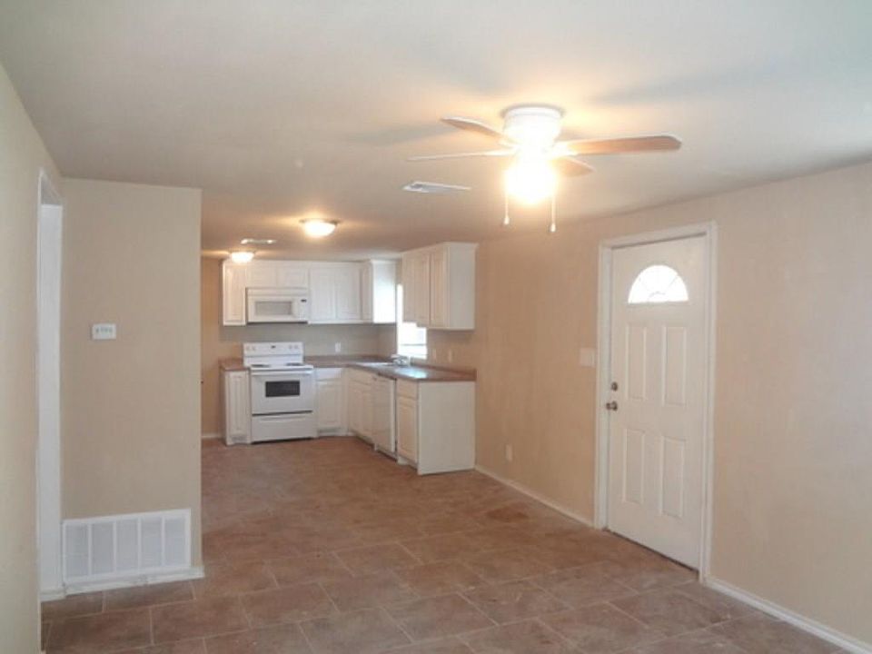 202 N Ruddell St, Denton, TX 76205 Zillow