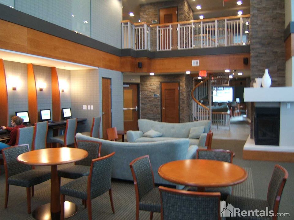 2nd image of 860 Peachtree St NE