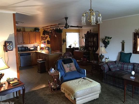 4th image of 10008 Mac Arthur Dr