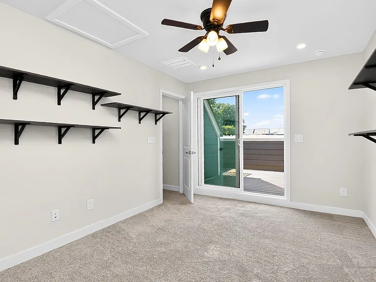 948 Broad River Ln — Photo 14