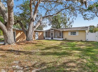 5818 Baker Rd, New Port Richey, FL 34653