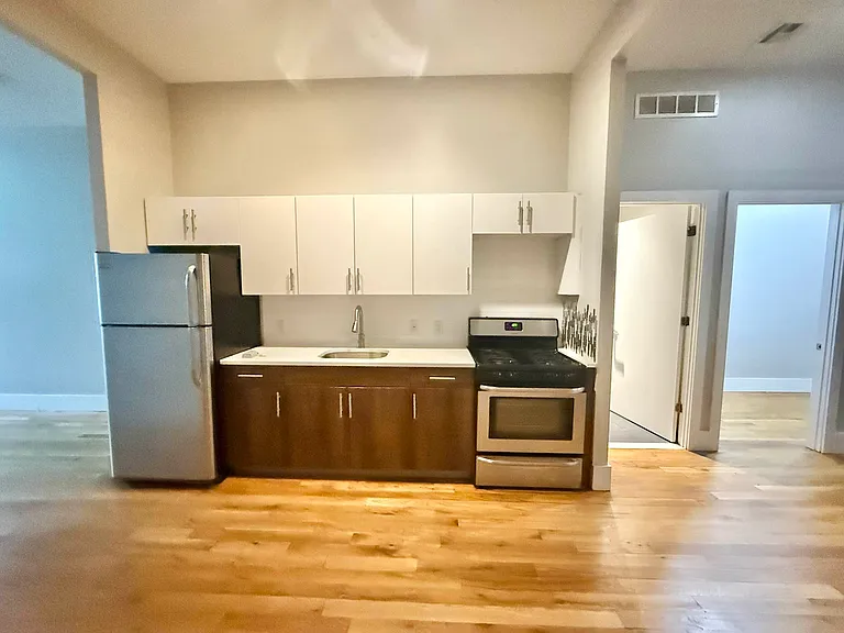 70 Kosciuszko St #1B — Photo 7