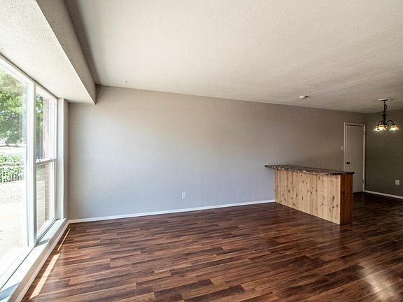 3rd image of 2600 N Mesa Dr