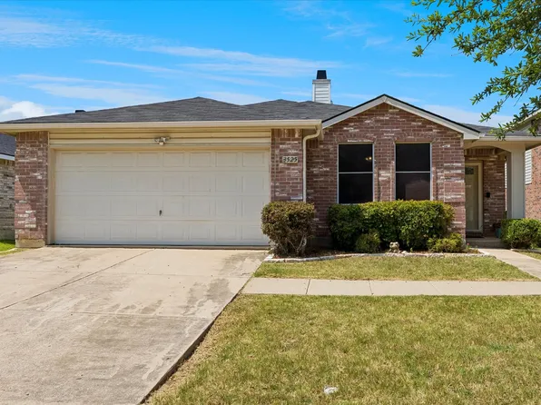 3525 Lipizzan Dr, Denton, TX 76210