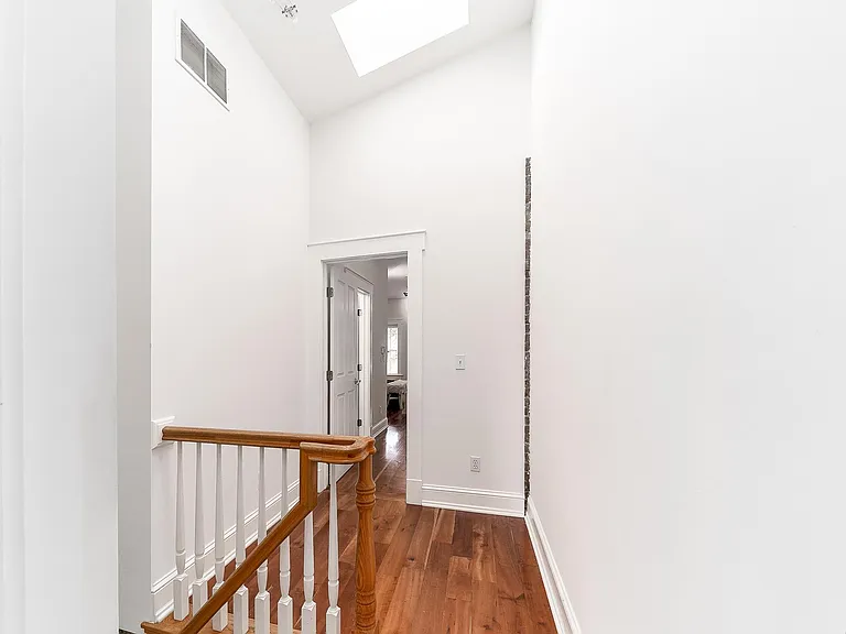 265 S 5th St — Photo 14