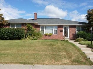 403 Cedar Ave, Hershey, PA 17033