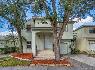 9815 NW 2nd Ct, Plantation, FL 33324