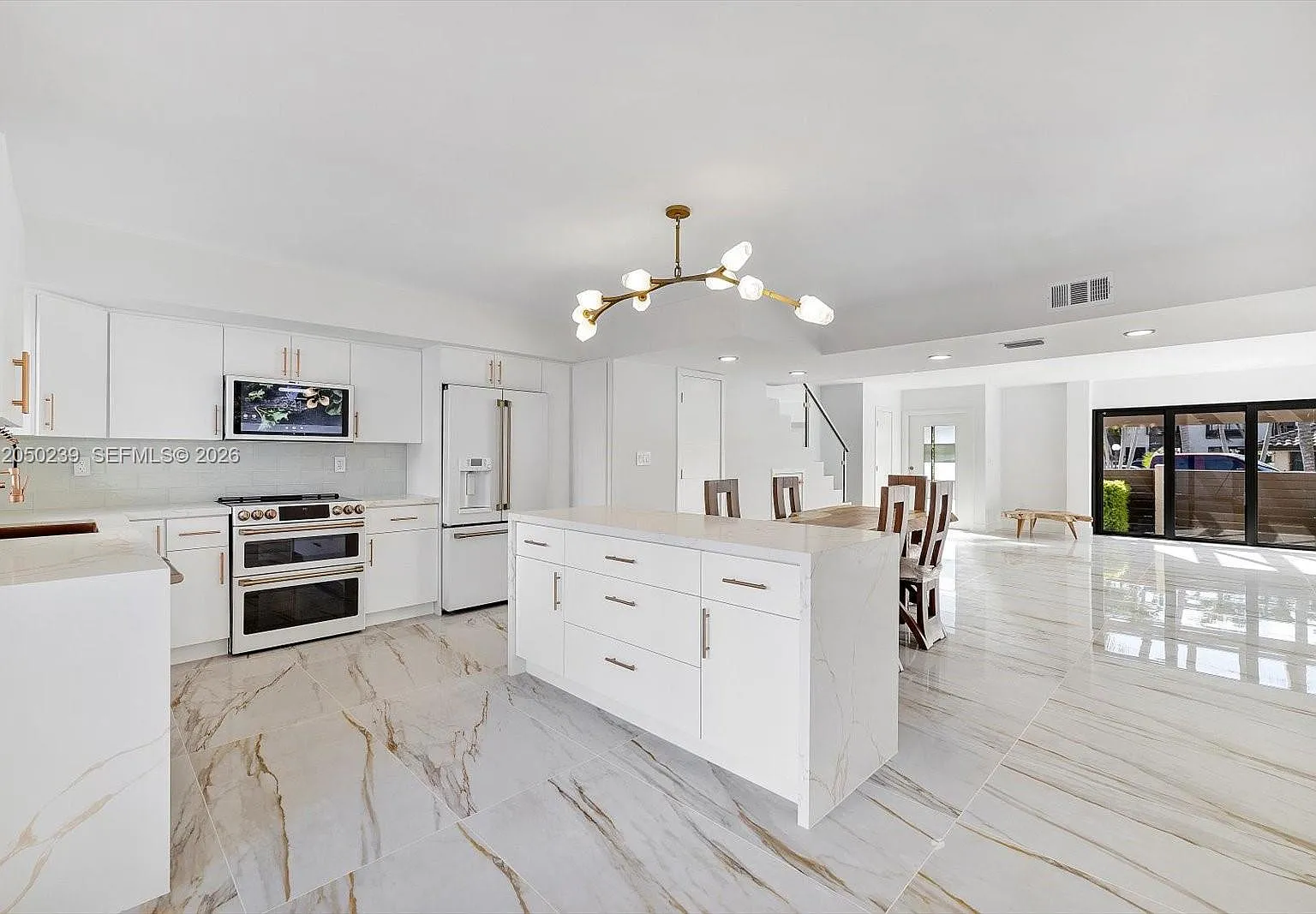 Lakeview Townhomes Condo — Photo 2