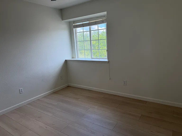 1016 Starlight Dr — Photo 37