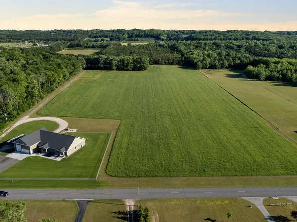 5859 Potter Rd, Bear Lake, MI 49614