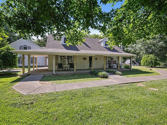 3rd image of 1138 Shahan Rd