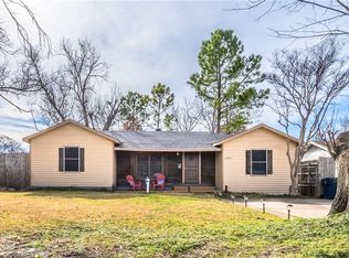 1604 Flores Dr, Garland, TX 75041
