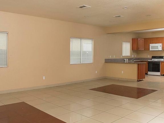 Living Room & Kitchen Counter