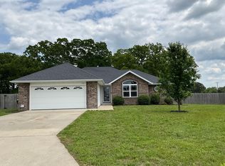 110 Walnut Ave, Rogersville, MO 65742