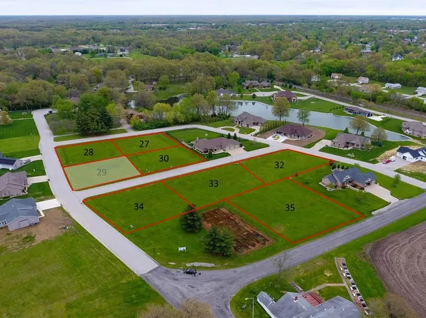 1575 Kathleen Ln, Staunton, IL 62088