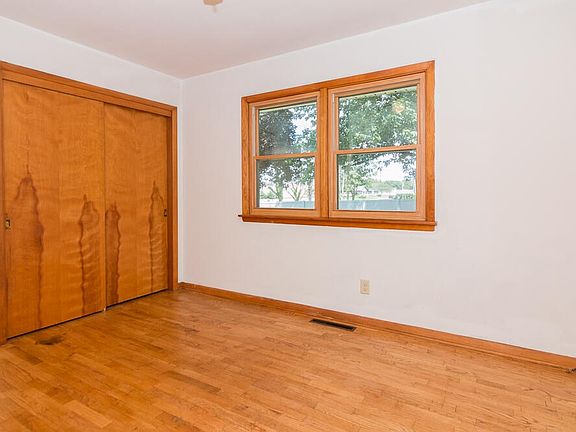 2nd image of 139 Lois Dr