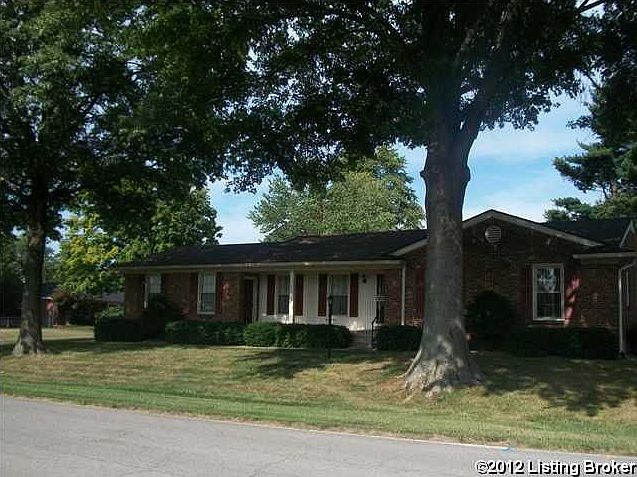 1st image of 301 Kinnaird Ln