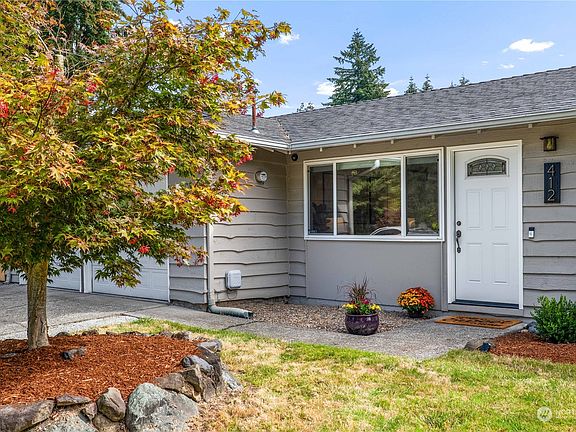 3rd image of 412 164th Avenue NE